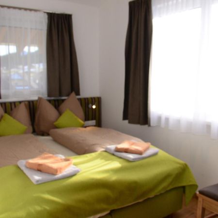 Apartment Haus Van Der Leij Russbach am Pass Gschütt Szoba fotó