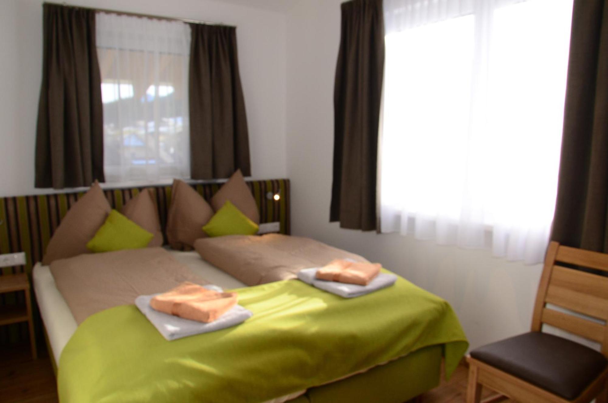 Apartment Haus Van Der Leij Russbach am Pass Gschütt Szoba fotó