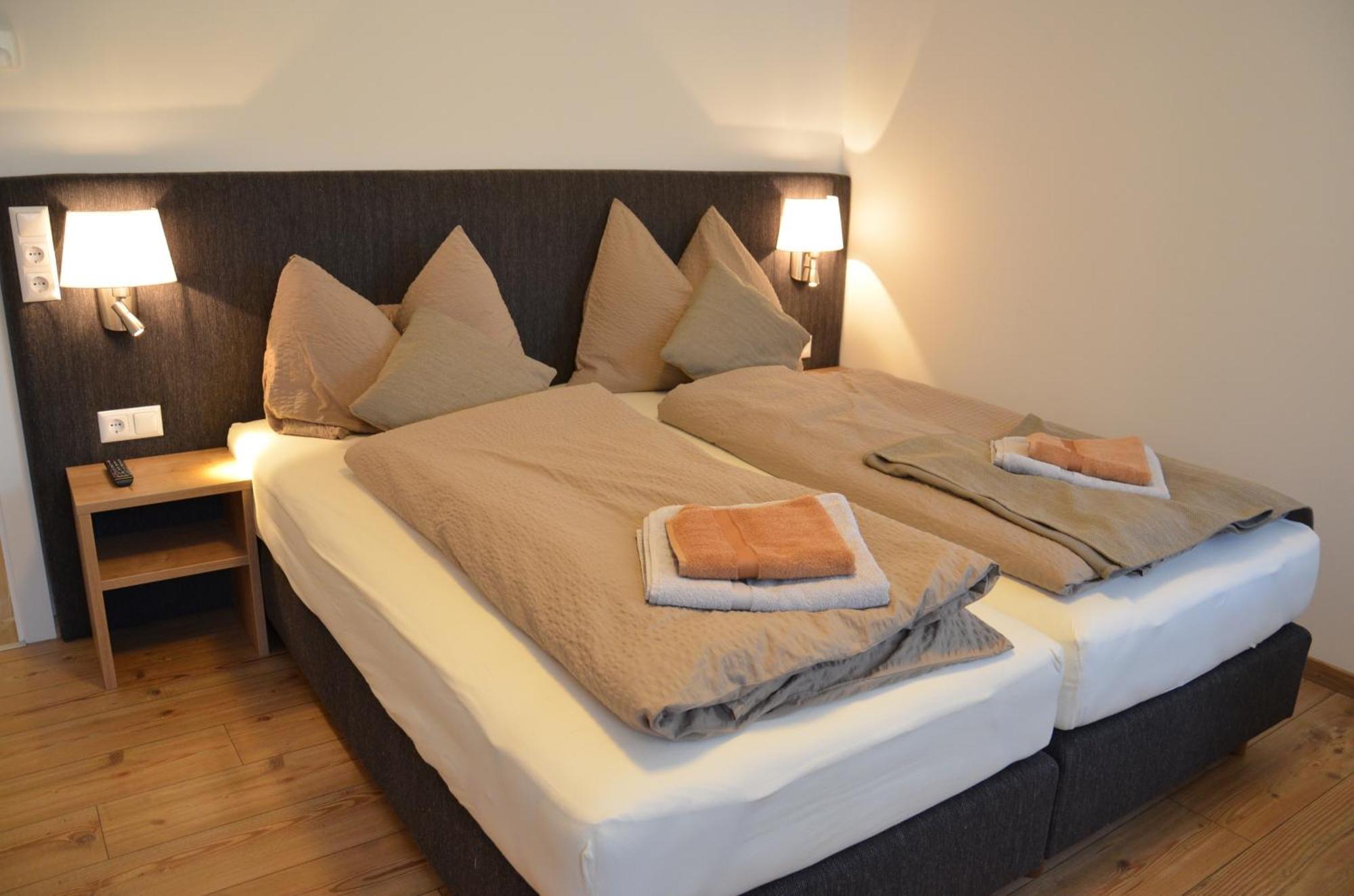 Apartment Haus Van Der Leij Russbach am Pass Gschütt Szoba fotó