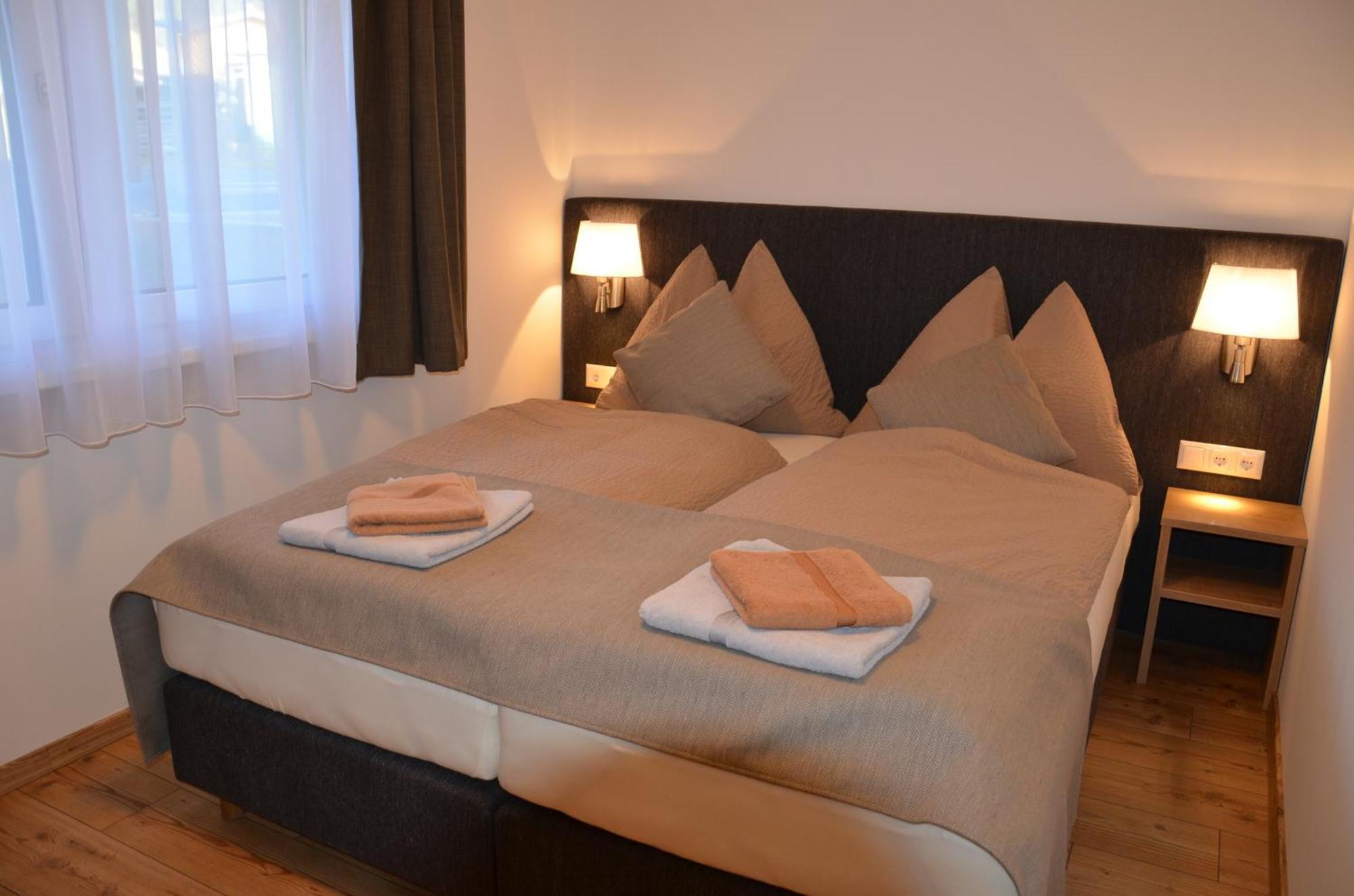 Apartment Haus Van Der Leij Russbach am Pass Gschütt Szoba fotó
