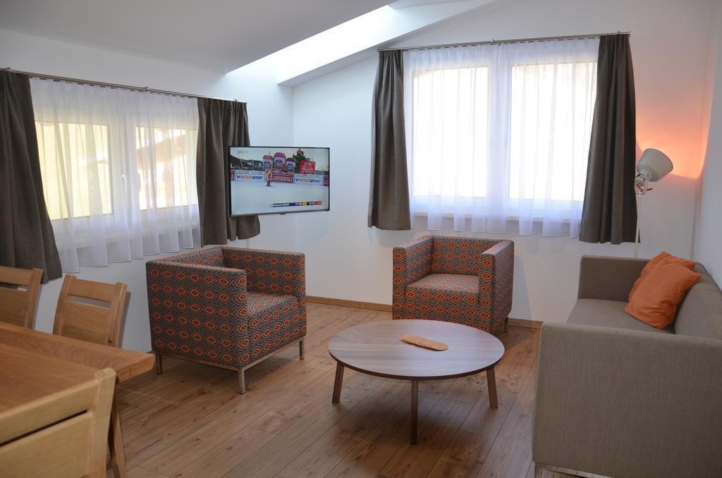 Apartment Haus Van Der Leij Russbach am Pass Gschütt Szoba fotó